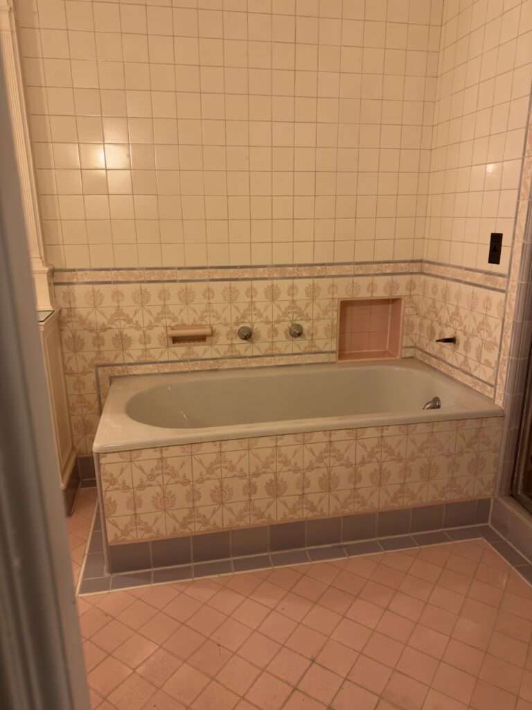 An art deco tiled bathroom