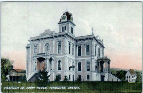 A beautiful courthouse building in Oregon